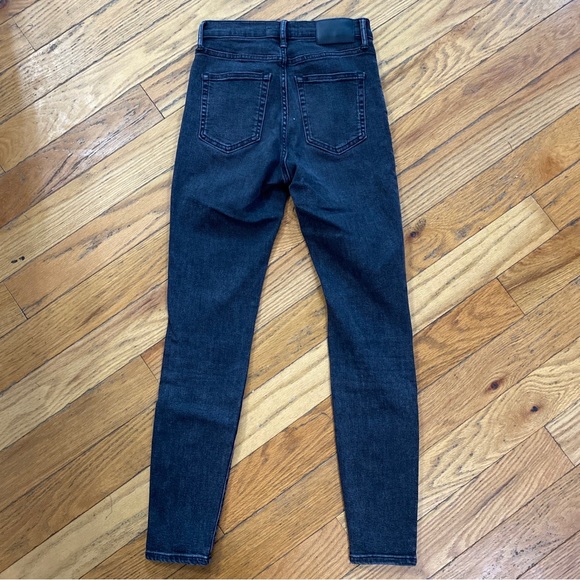 Everlane The High Rise Skinny Jean in Washed Black Size 26 - Picture 6 of 7